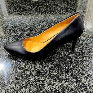 Calvin Klein Kamala Nappa 34E9904-BLK Black Size 6 Slip On Pointed Toe Heel
